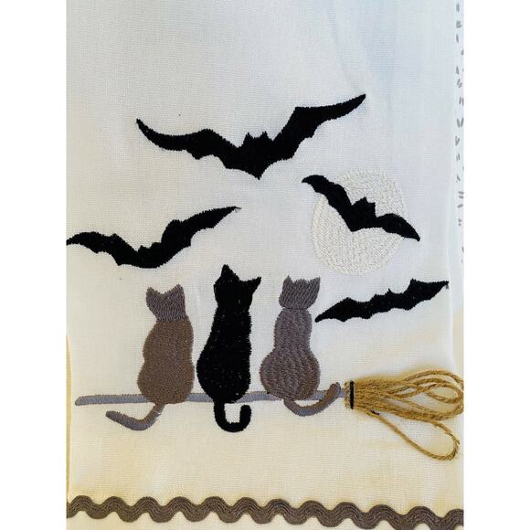 NWT Autumn Halloween Embroidered Cat Cats on Brooms Bats Kitchen Tea Towel Set - Picture 2 of 2
